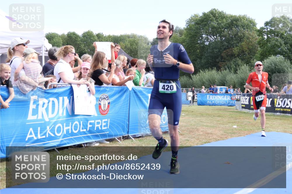 31.08.2025 - Elbe Triathlon Hamburg Strokosch-Dieckow http://msf.ph/oto/8652439 31.08.2025 11:12:07 Ziel 405, 420, 603, 1145 meine-sportfotos.de