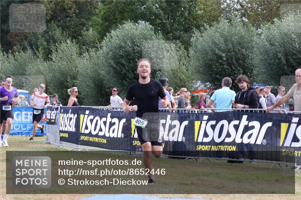 31.08.2025 - Elbe Triathlon Hamburg Strokosch-Dieckow http://msf.ph/oto/8652446 31.08.2025 11:12:13 Ziel 405, 416, 482, 989, 1064, 1145 meine-sportfotos.de