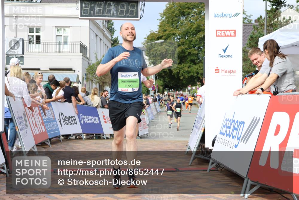 31.08.2025 - 21. Blankeneser Heldenlauf Strokosch-Dieckow http://msf.ph/oto/8652447 31.08.2025 11:10:02 Ziel 3729, 3732, 3443, 3440, 3441, 3442, 3725 meine-sportfotos.de