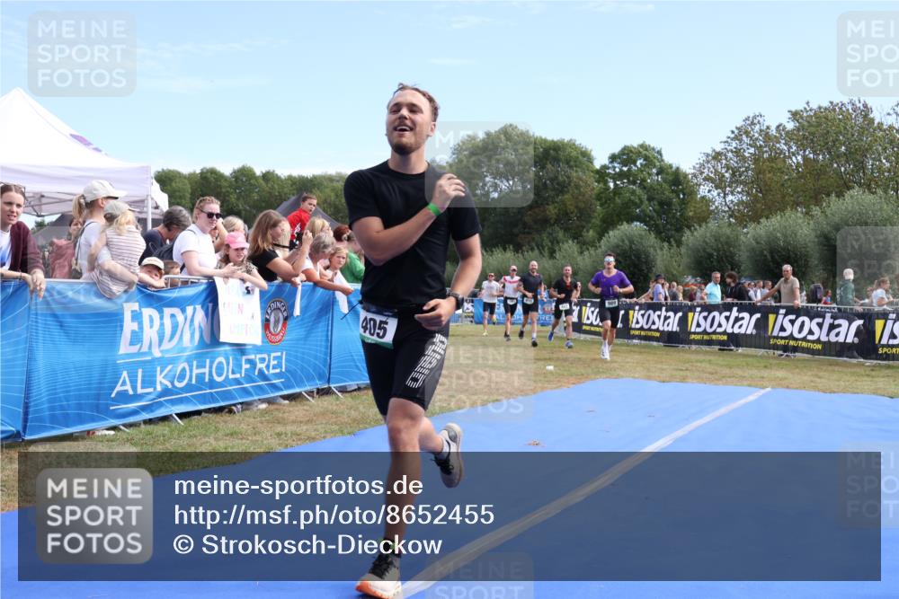 31.08.2025 - Elbe Triathlon Hamburg Strokosch-Dieckow http://msf.ph/oto/8652455 31.08.2025 11:12:16 Ziel 405, 416, 482, 653, 989, 1064, 1129 meine-sportfotos.de