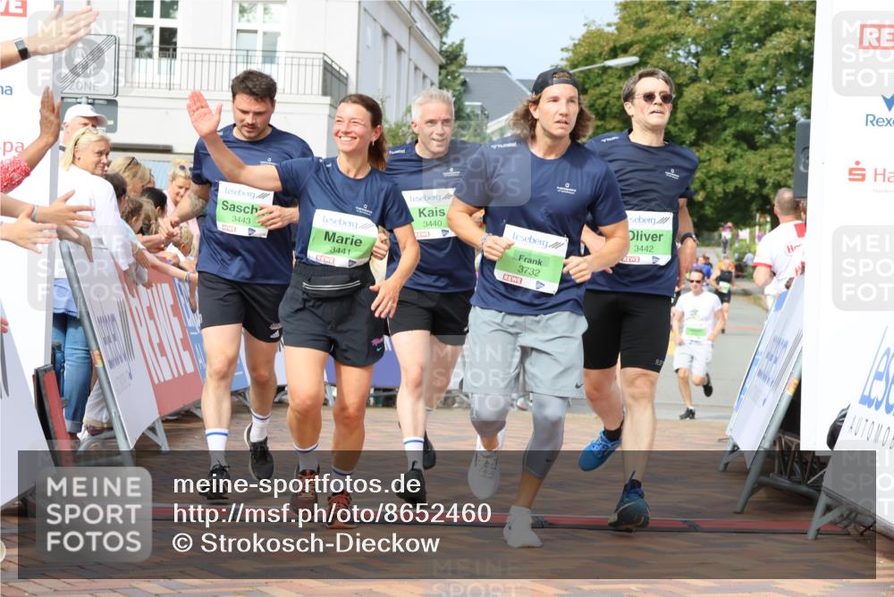 31.08.2025 - 21. Blankeneser Heldenlauf Strokosch-Dieckow http://msf.ph/oto/8652460 31.08.2025 11:09:57 Ziel 3729, 3496, 3732, 3443, 3440, 3441, 3442 meine-sportfotos.de
