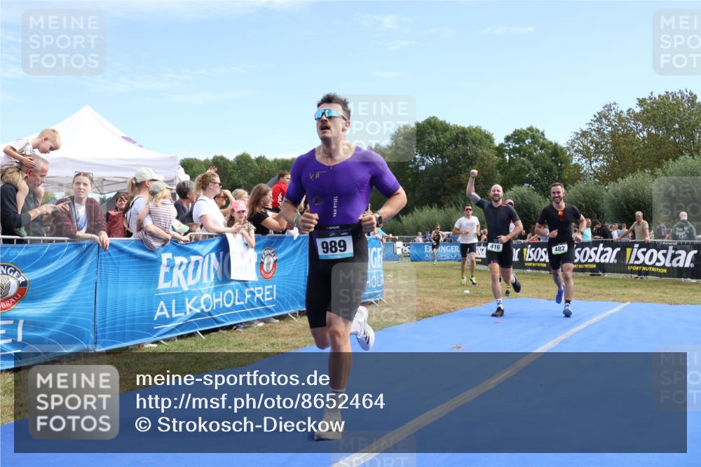 31.08.2025 - Elbe Triathlon Hamburg Strokosch-Dieckow http://msf.ph/oto/8652464 31.08.2025 11:12:19 Ziel 405, 416, 482, 653, 984, 989, 1064, 1129 meine-sportfotos.de