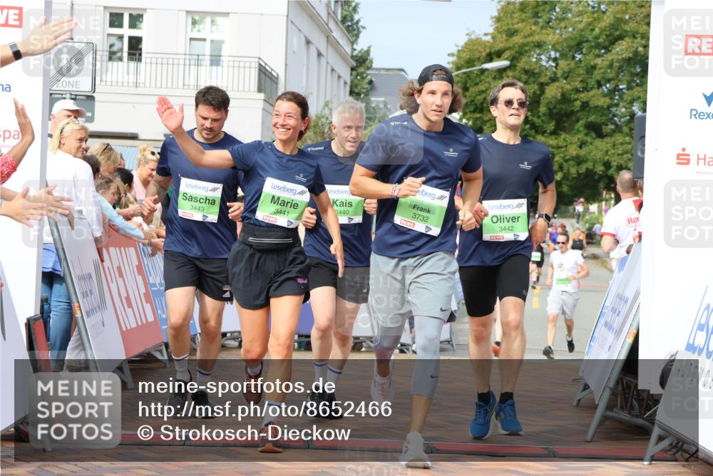 31.08.2025 - 21. Blankeneser Heldenlauf Strokosch-Dieckow http://msf.ph/oto/8652466 31.08.2025 11:09:57 Ziel 3729, 3496, 3732, 3443, 3440, 3441, 3442 meine-sportfotos.de