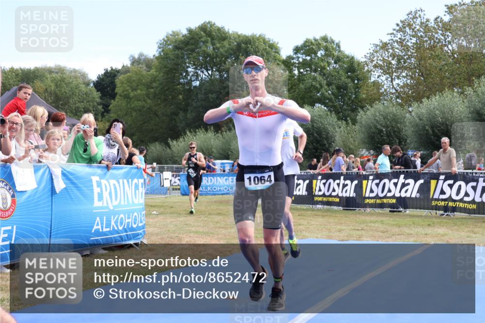 31.08.2025 - Elbe Triathlon Hamburg Strokosch-Dieckow http://msf.ph/oto/8652472 31.08.2025 11:12:22 Ziel 416, 482, 653, 984, 989, 1064, 1129 meine-sportfotos.de