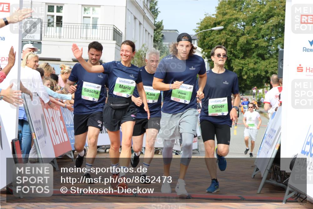 31.08.2025 - 21. Blankeneser Heldenlauf Strokosch-Dieckow http://msf.ph/oto/8652473 31.08.2025 11:09:57 Ziel 3729, 3496, 3732, 3443, 3440, 3441, 3442 meine-sportfotos.de