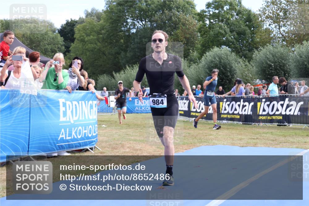 31.08.2025 - Elbe Triathlon Hamburg Strokosch-Dieckow http://msf.ph/oto/8652486 31.08.2025 11:12:26 Ziel 304, 482, 653, 984, 1064, 1129 meine-sportfotos.de