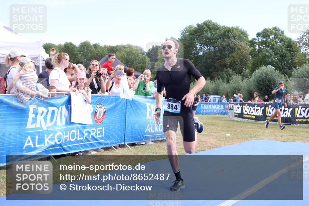 31.08.2025 - Elbe Triathlon Hamburg Strokosch-Dieckow http://msf.ph/oto/8652487 31.08.2025 11:12:27 Ziel 304, 653, 984, 1064, 1129 meine-sportfotos.de