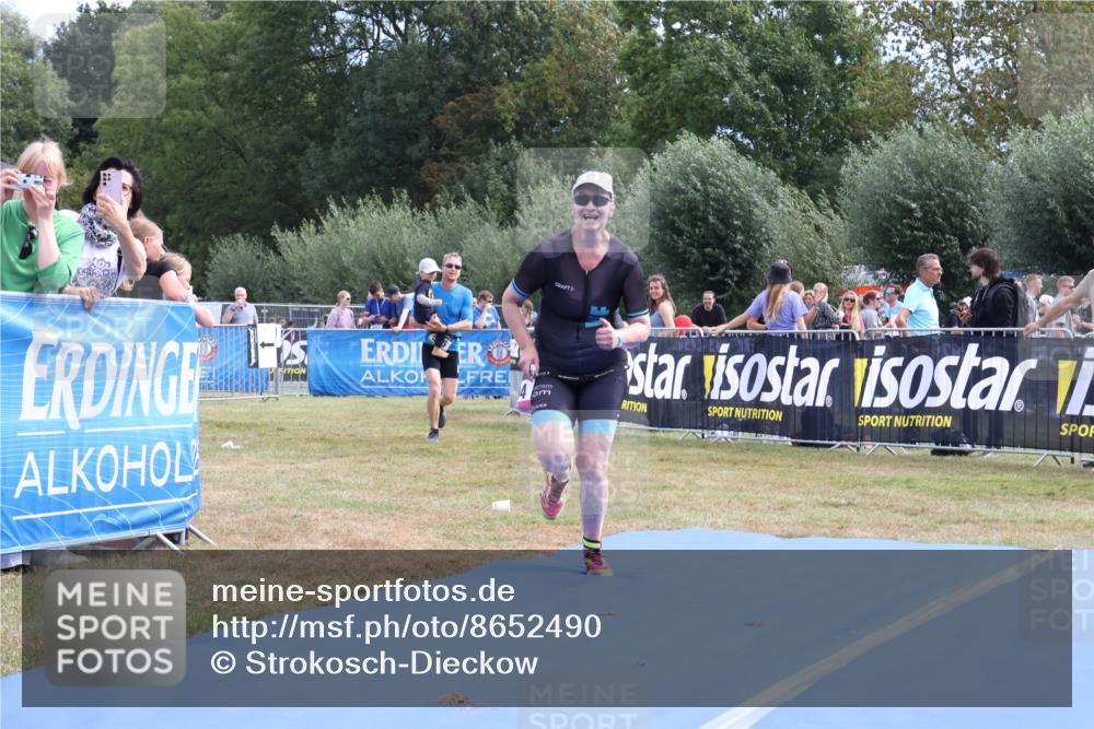 31.08.2025 - Elbe Triathlon Hamburg Strokosch-Dieckow http://msf.ph/oto/8652490 31.08.2025 11:12:31 Ziel 304, 939, 984, 1076 meine-sportfotos.de