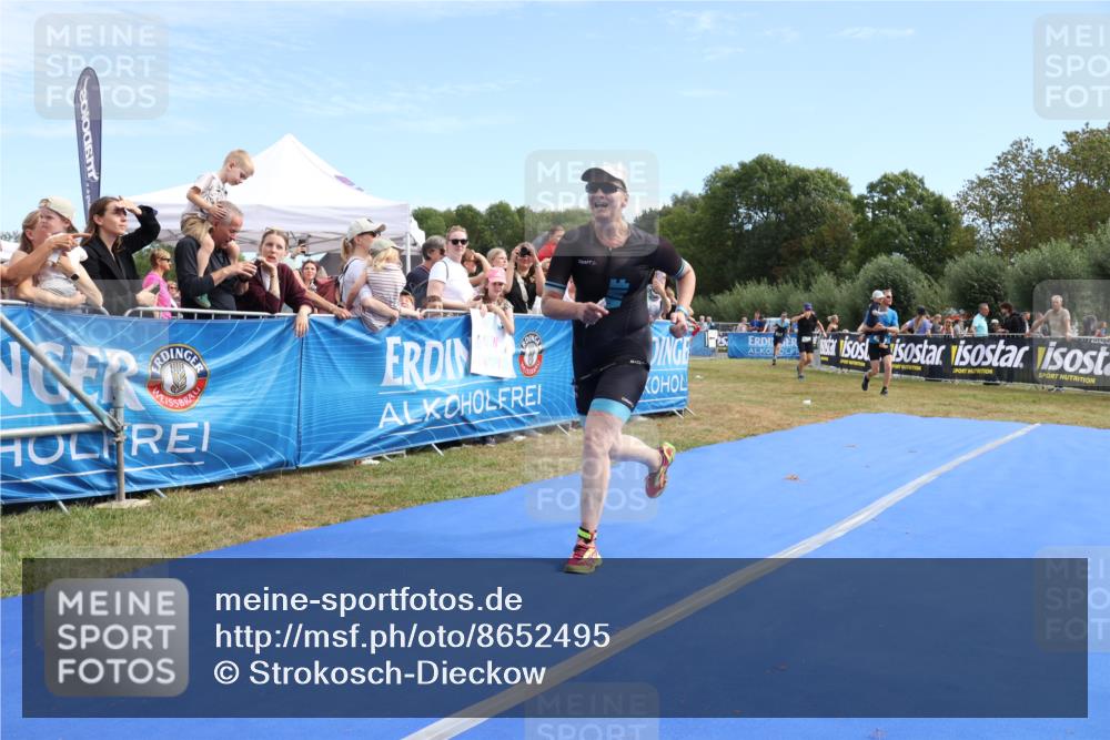31.08.2025 - Elbe Triathlon Hamburg Strokosch-Dieckow http://msf.ph/oto/8652495 31.08.2025 11:12:33 Ziel 304, 575, 691, 939, 1076 meine-sportfotos.de