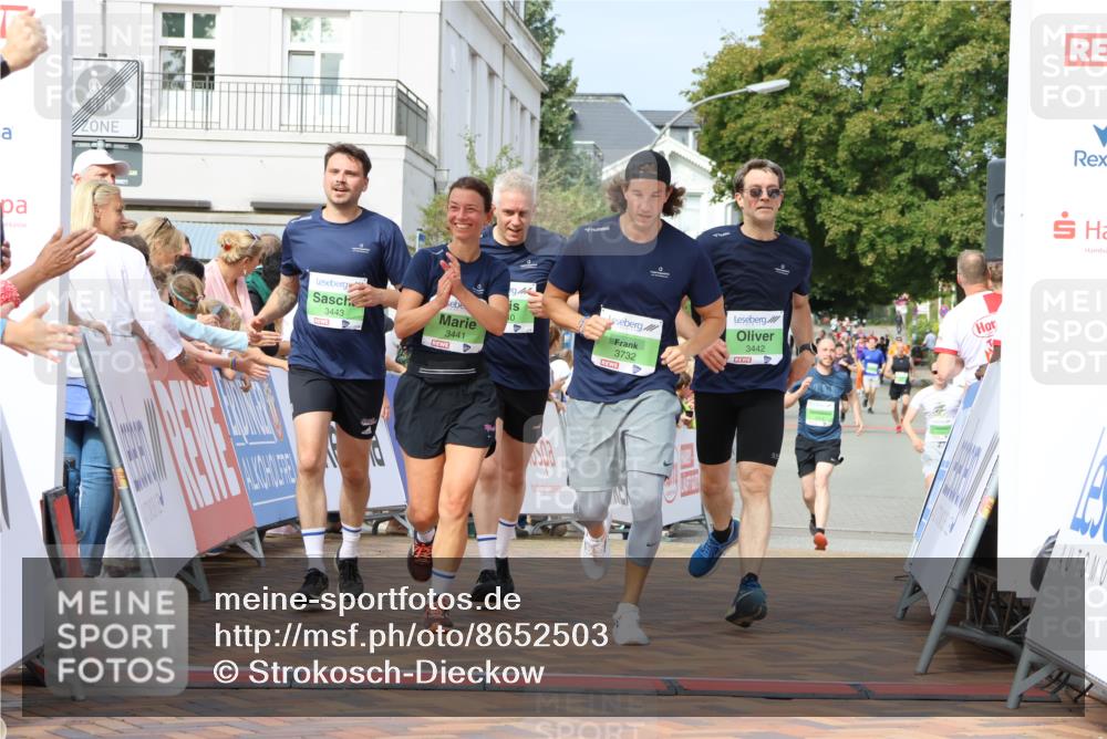 31.08.2025 - 21. Blankeneser Heldenlauf Strokosch-Dieckow http://msf.ph/oto/8652503 31.08.2025 11:09:56 Ziel 3496, 3175, 3732, 3443, 3440, 3441, 3442 meine-sportfotos.de