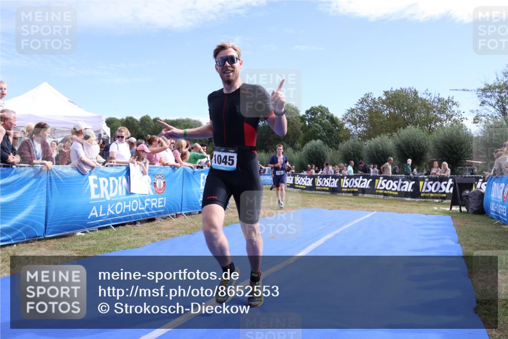 31.08.2025 - Elbe Triathlon Hamburg Strokosch-Dieckow http://msf.ph/oto/8652553 31.08.2025 11:13:05 Ziel 983, 986, 1036, 1045, 1101 meine-sportfotos.de