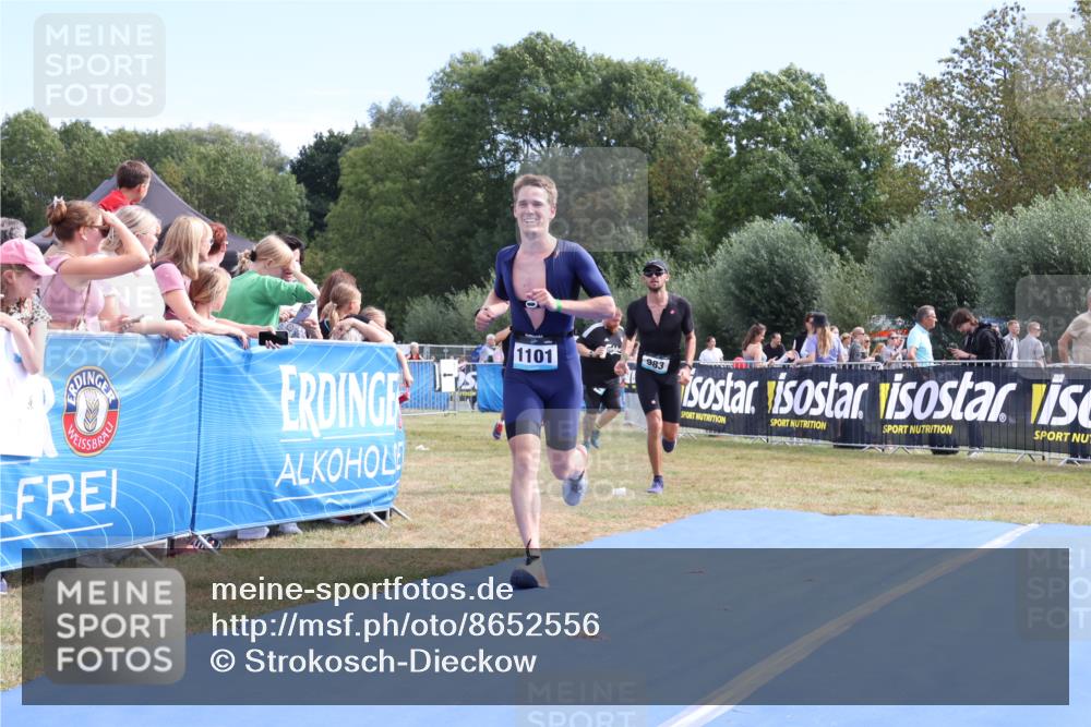 31.08.2025 - Elbe Triathlon Hamburg Strokosch-Dieckow http://msf.ph/oto/8652556 31.08.2025 11:13:06 Ziel 983, 986, 1036, 1045, 1101 meine-sportfotos.de