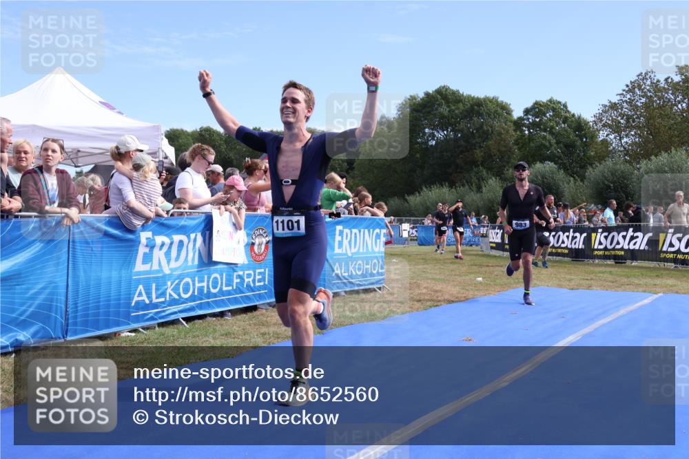 31.08.2025 - Elbe Triathlon Hamburg Strokosch-Dieckow http://msf.ph/oto/8652560 31.08.2025 11:13:07 Ziel 983, 986, 1036, 1045, 1101 meine-sportfotos.de