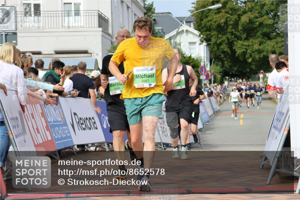31.08.2025 - 21. Blankeneser Heldenlauf Strokosch-Dieckow http://msf.ph/oto/8652578 31.08.2025 11:09:37 Ziel 3057, 3208, 3523, 3522, 3605, 3084, 3230 meine-sportfotos.de