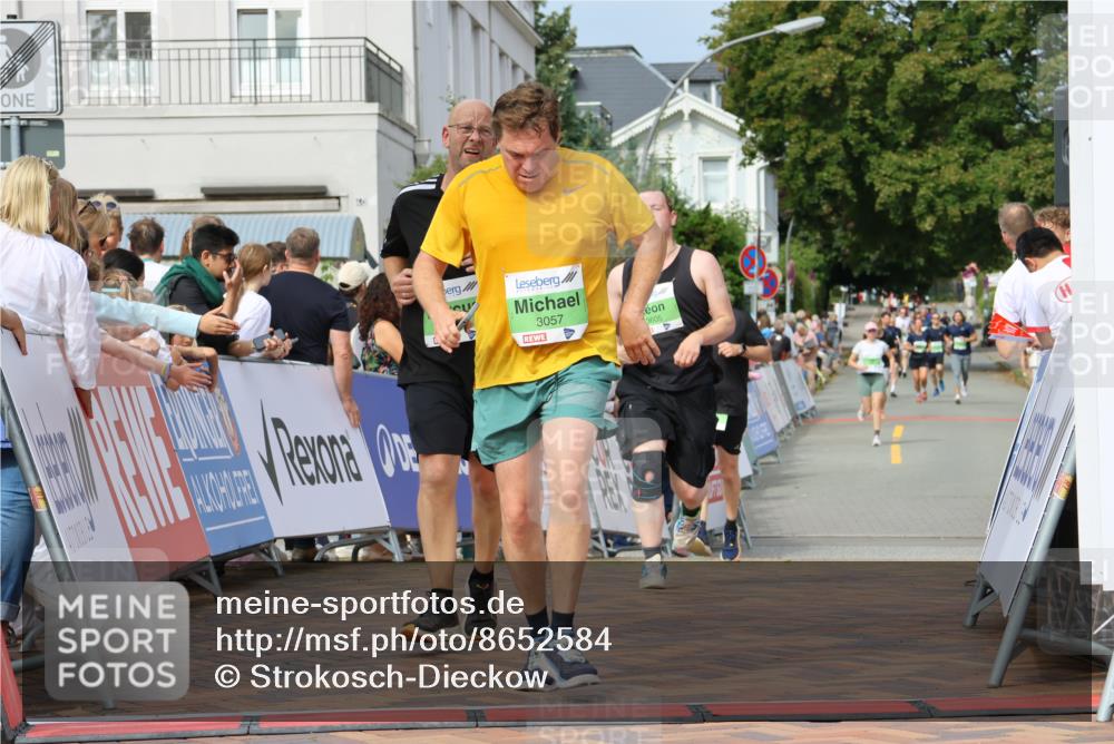 31.08.2025 - 21. Blankeneser Heldenlauf Strokosch-Dieckow http://msf.ph/oto/8652584 31.08.2025 11:09:37 Ziel 3057, 3208, 3523, 3522, 3605, 3084, 3230 meine-sportfotos.de