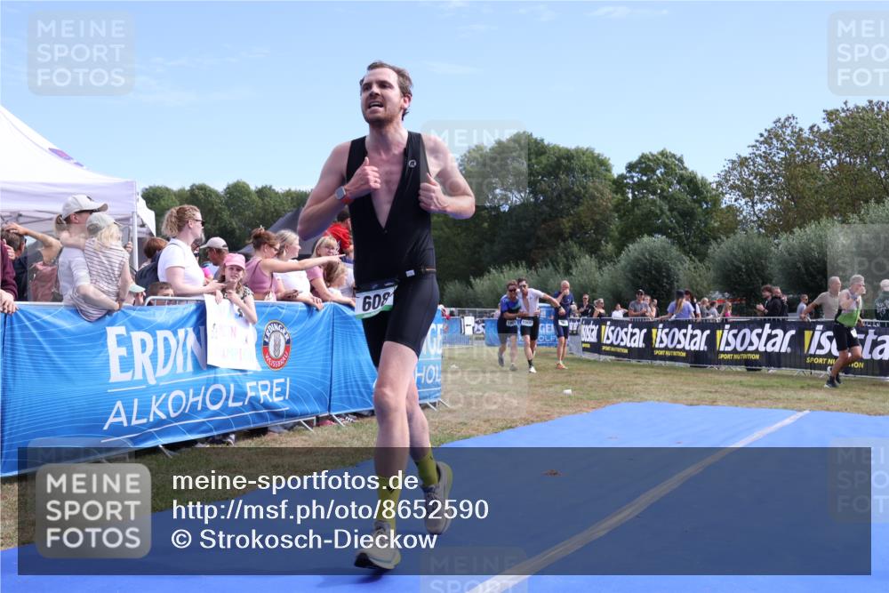 31.08.2025 - Elbe Triathlon Hamburg Strokosch-Dieckow http://msf.ph/oto/8652590 31.08.2025 11:13:28 Ziel 608, 998, 1000, 1001 meine-sportfotos.de
