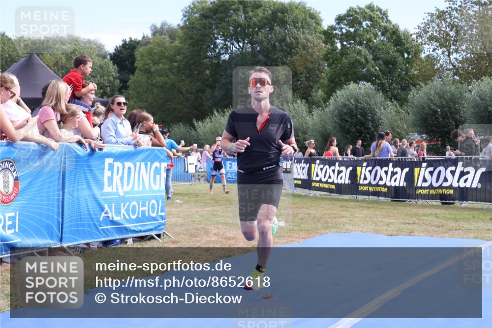31.08.2025 - Elbe Triathlon Hamburg Strokosch-Dieckow http://msf.ph/oto/8652618 31.08.2025 11:13:40 Ziel 481, 998, 1085 meine-sportfotos.de