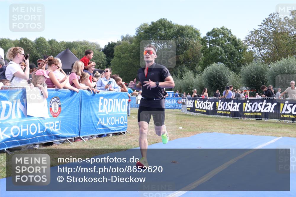 31.08.2025 - Elbe Triathlon Hamburg Strokosch-Dieckow http://msf.ph/oto/8652620 31.08.2025 11:13:40 Ziel 481, 998, 1085 meine-sportfotos.de