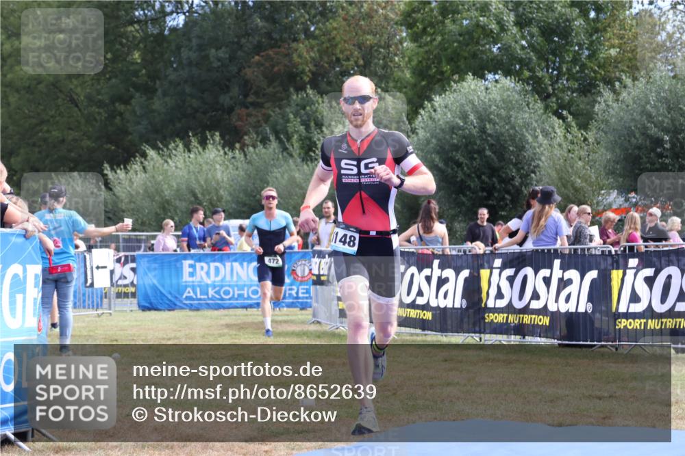 31.08.2025 - Elbe Triathlon Hamburg Strokosch-Dieckow http://msf.ph/oto/8652639 31.08.2025 11:14:00 Ziel 472, 960, 1148 meine-sportfotos.de