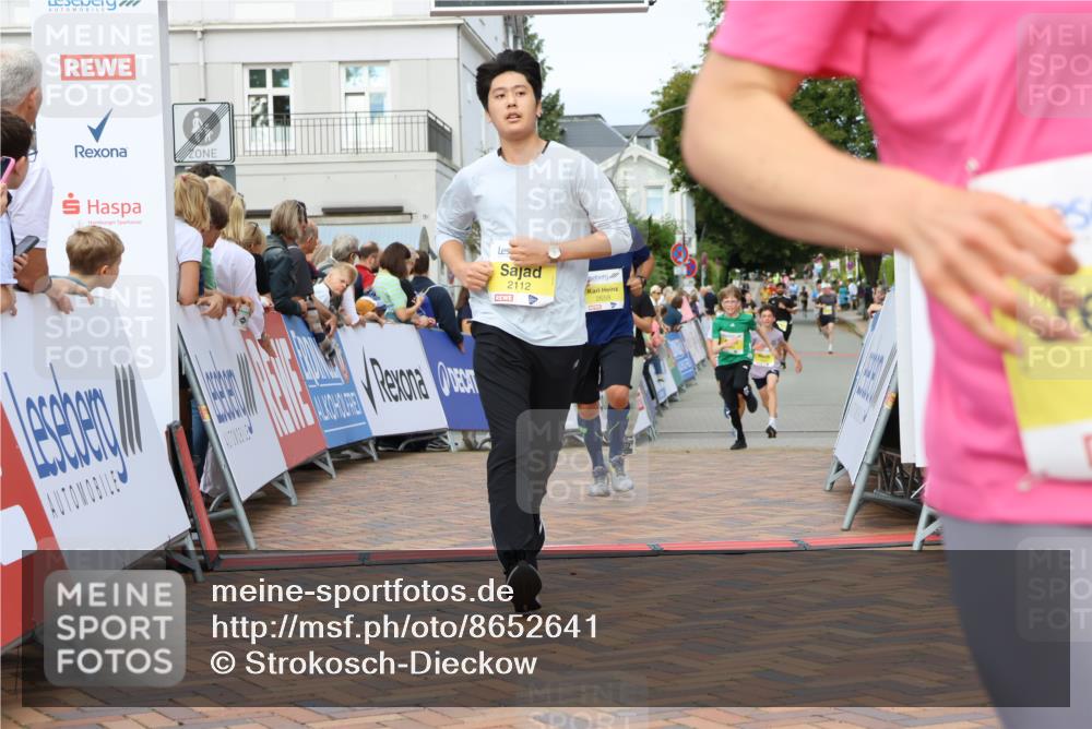 31.08.2025 - 21. Blankeneser Heldenlauf Strokosch-Dieckow http://msf.ph/oto/8652641 31.08.2025 10:28:00 Ziel 2775, 2112, 2068, 2067, 2741, 2345, 2344, 2343, 2659, 2197 meine-sportfotos.de