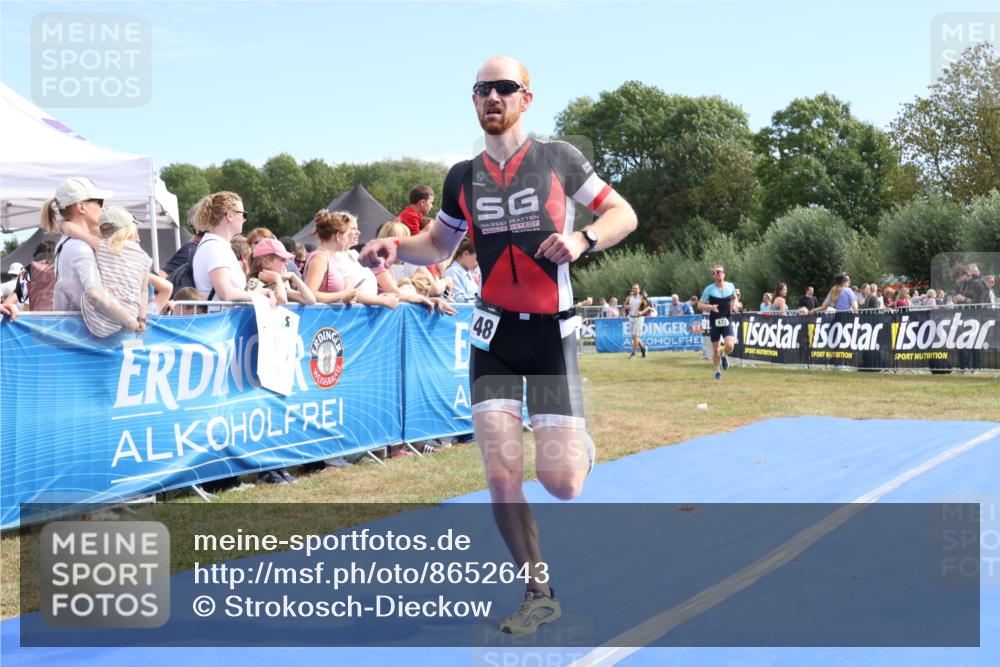 31.08.2025 - Elbe Triathlon Hamburg Strokosch-Dieckow http://msf.ph/oto/8652643 31.08.2025 11:14:01 Ziel 472, 960, 1148 meine-sportfotos.de