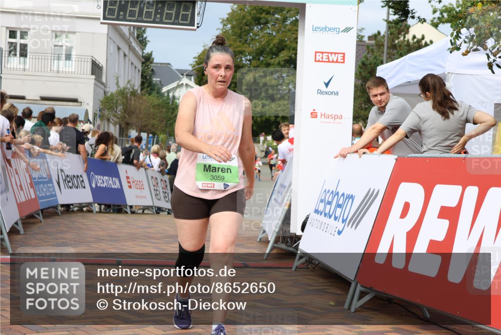 31.08.2025 - 21. Blankeneser Heldenlauf Strokosch-Dieckow http://msf.ph/oto/8652650 31.08.2025 11:09:23 Ziel 3477, 3352, 3059, 3016, 3411, 3316 meine-sportfotos.de
