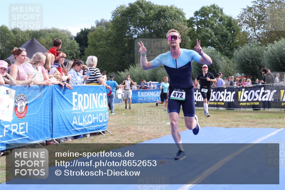 31.08.2025 - Elbe Triathlon Hamburg Strokosch-Dieckow http://msf.ph/oto/8652653 31.08.2025 11:14:06 Ziel 472, 960, 1148 meine-sportfotos.de