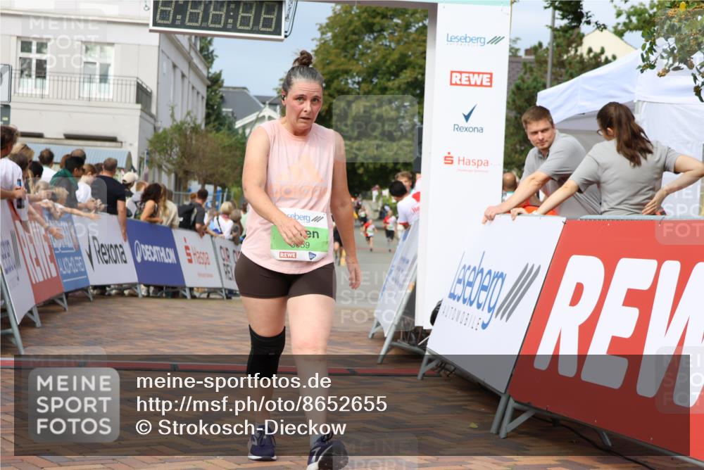 31.08.2025 - 21. Blankeneser Heldenlauf Strokosch-Dieckow http://msf.ph/oto/8652655 31.08.2025 11:09:23 Ziel 3477, 3352, 3059, 3016, 3411, 3316 meine-sportfotos.de