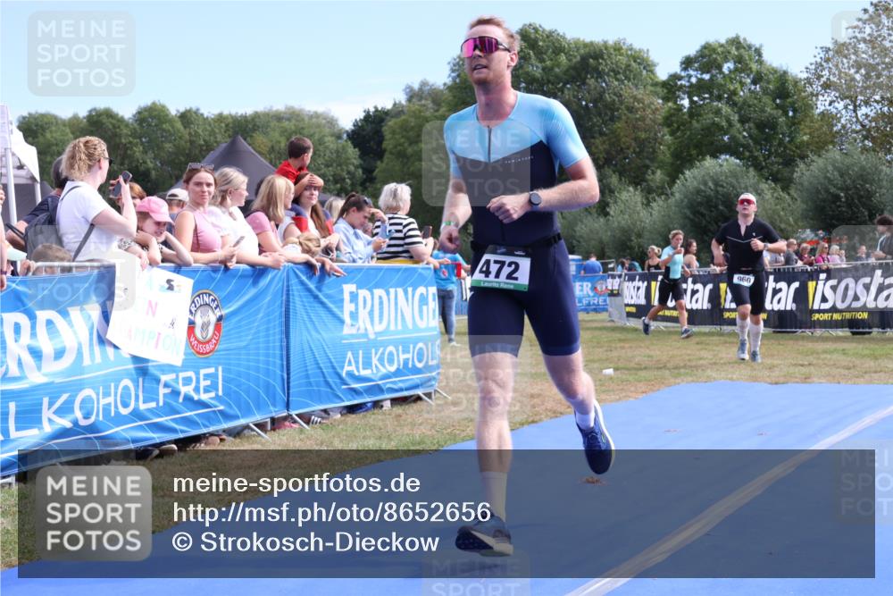 31.08.2025 - Elbe Triathlon Hamburg Strokosch-Dieckow http://msf.ph/oto/8652656 31.08.2025 11:14:06 Ziel 472, 960, 1148 meine-sportfotos.de
