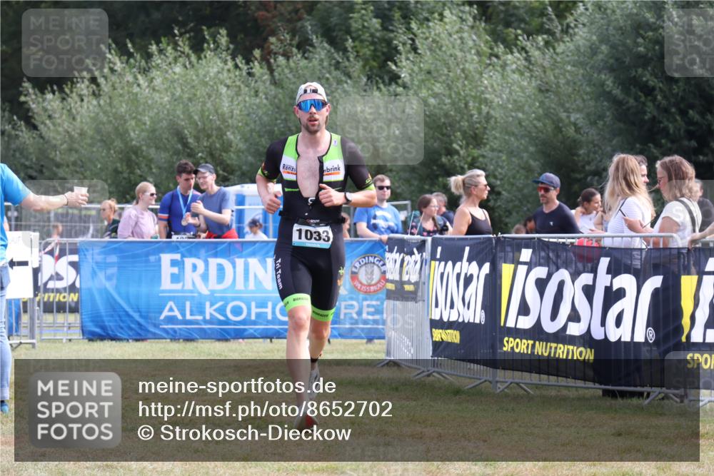 31.08.2025 - Elbe Triathlon Hamburg Strokosch-Dieckow http://msf.ph/oto/8652702 31.08.2025 11:14:39 Ziel 631, 729, 1033 meine-sportfotos.de