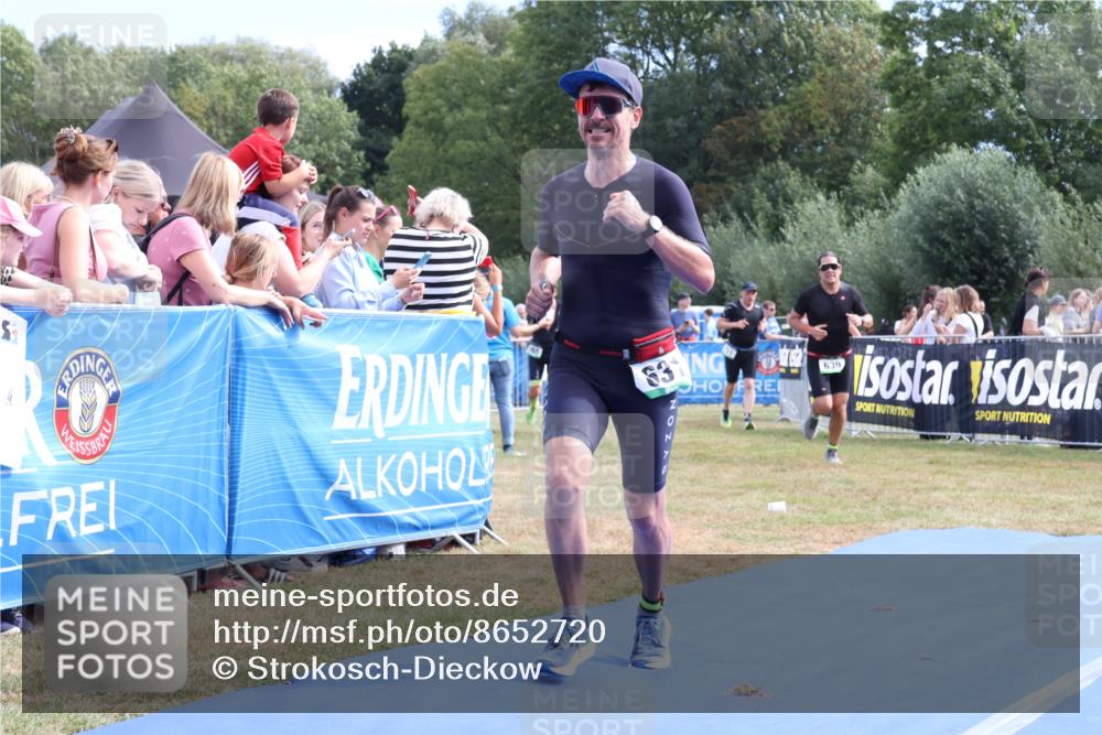 31.08.2025 - Elbe Triathlon Hamburg Strokosch-Dieckow http://msf.ph/oto/8652720 31.08.2025 11:14:47 Ziel 625, 631, 639, 1033 meine-sportfotos.de