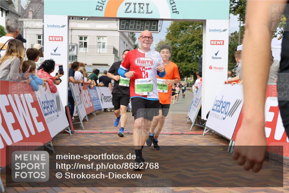 31.08.2025 - 21. Blankeneser Heldenlauf Strokosch-Dieckow http://msf.ph/oto/8652768 31.08.2025 11:09:09 Ziel 3676, 3282, 3422, 3242, 3671, 3233, 3513 meine-sportfotos.de