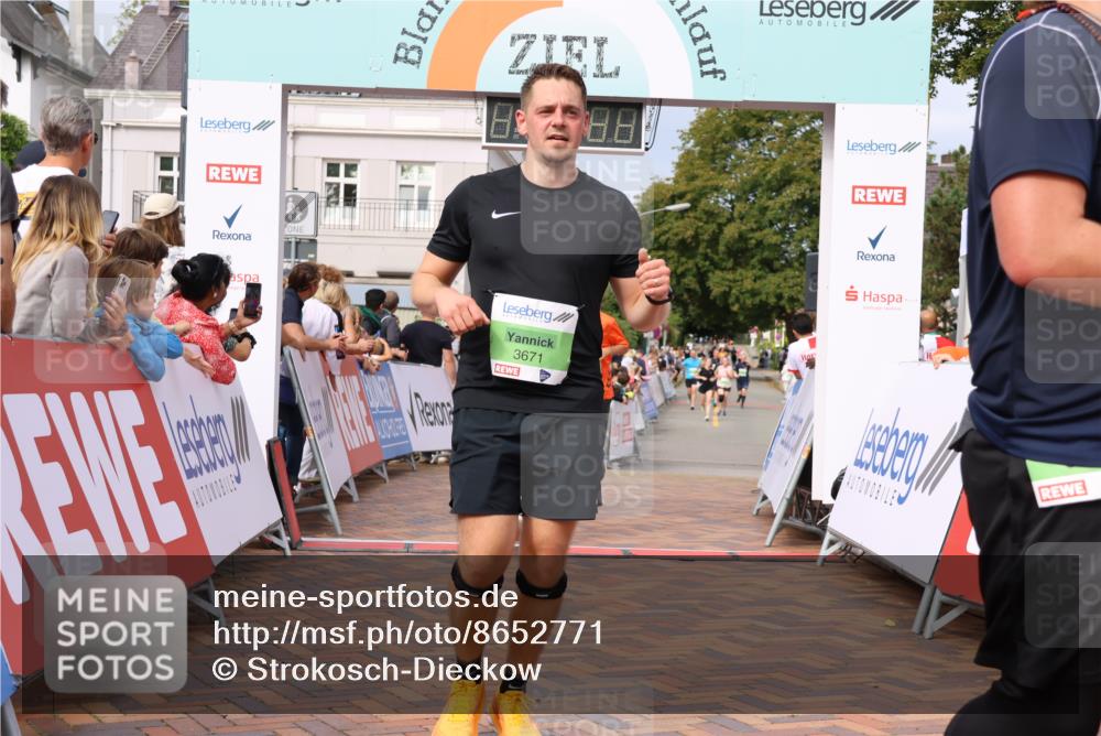 31.08.2025 - 21. Blankeneser Heldenlauf Strokosch-Dieckow http://msf.ph/oto/8652771 31.08.2025 11:09:07 Ziel 3676, 3024, 3282, 3422, 3242, 3671, 3233, 3513 meine-sportfotos.de