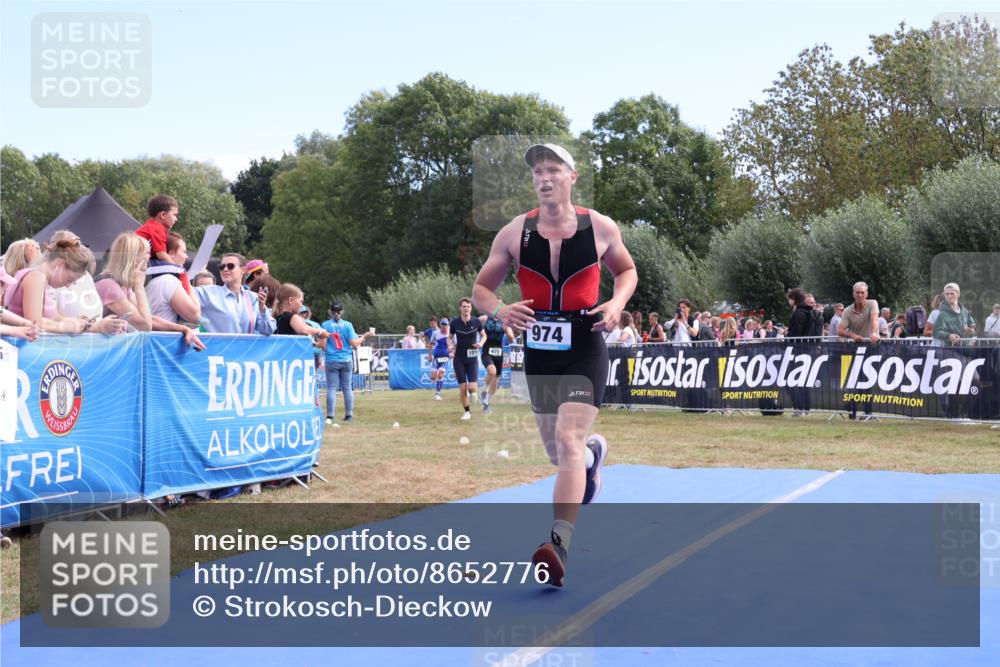 31.08.2025 - Elbe Triathlon Hamburg Strokosch-Dieckow http://msf.ph/oto/8652776 31.08.2025 11:15:34 Ziel 478, 727, 759, 974, 1016 meine-sportfotos.de