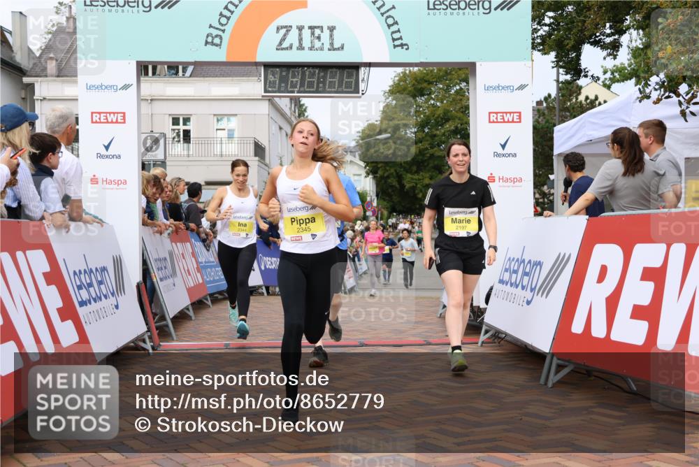 31.08.2025 - 21. Blankeneser Heldenlauf Strokosch-Dieckow http://msf.ph/oto/8652779 31.08.2025 10:27:54 Ziel 2577, 2775, 2425, 2345, 2344, 2343, 2402, 2197 meine-sportfotos.de