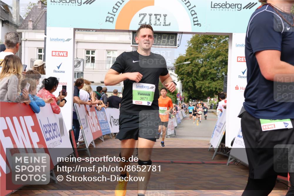 31.08.2025 - 21. Blankeneser Heldenlauf Strokosch-Dieckow http://msf.ph/oto/8652781 31.08.2025 11:09:07 Ziel 3676, 3024, 3282, 3422, 3242, 3671, 3233, 3513 meine-sportfotos.de