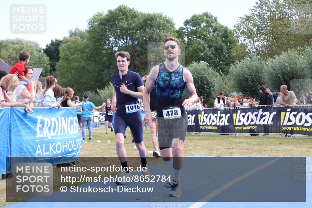 31.08.2025 - Elbe Triathlon Hamburg Strokosch-Dieckow http://msf.ph/oto/8652784 31.08.2025 11:15:38 Ziel 478, 727, 759, 974, 1016 meine-sportfotos.de