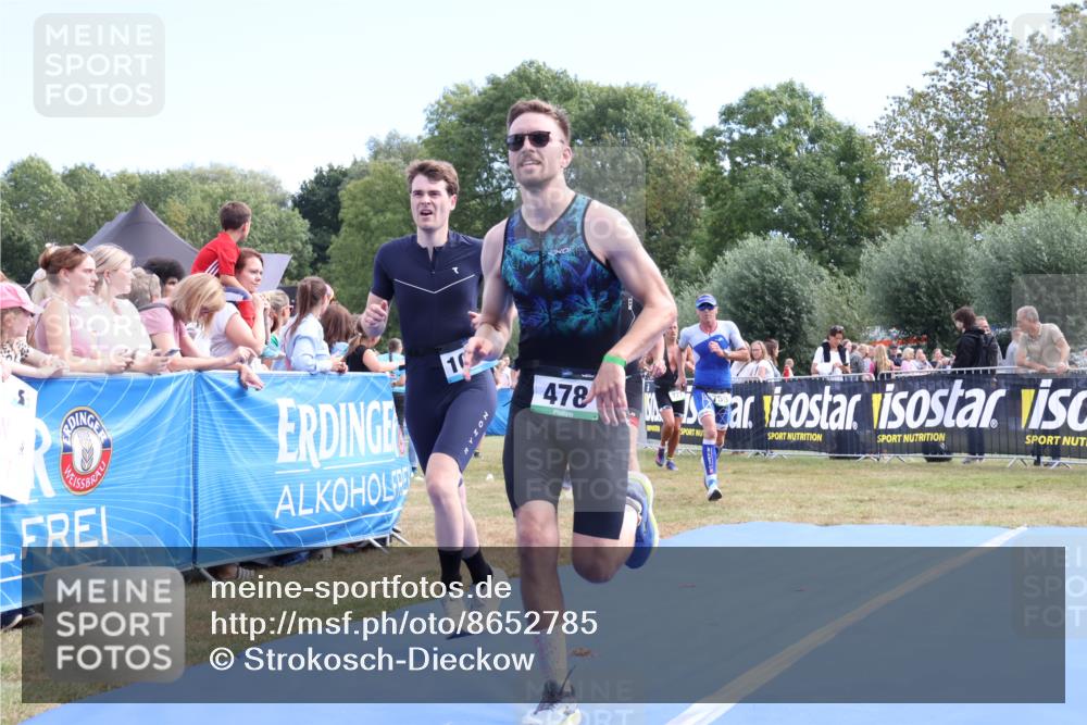 31.08.2025 - Elbe Triathlon Hamburg Strokosch-Dieckow http://msf.ph/oto/8652785 31.08.2025 11:15:38 Ziel 478, 727, 759, 974, 1016 meine-sportfotos.de