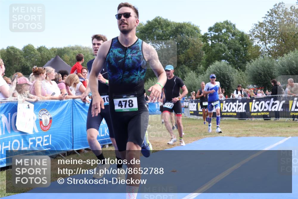 31.08.2025 - Elbe Triathlon Hamburg Strokosch-Dieckow http://msf.ph/oto/8652788 31.08.2025 11:15:39 Ziel 478, 727, 759, 974, 1016 meine-sportfotos.de