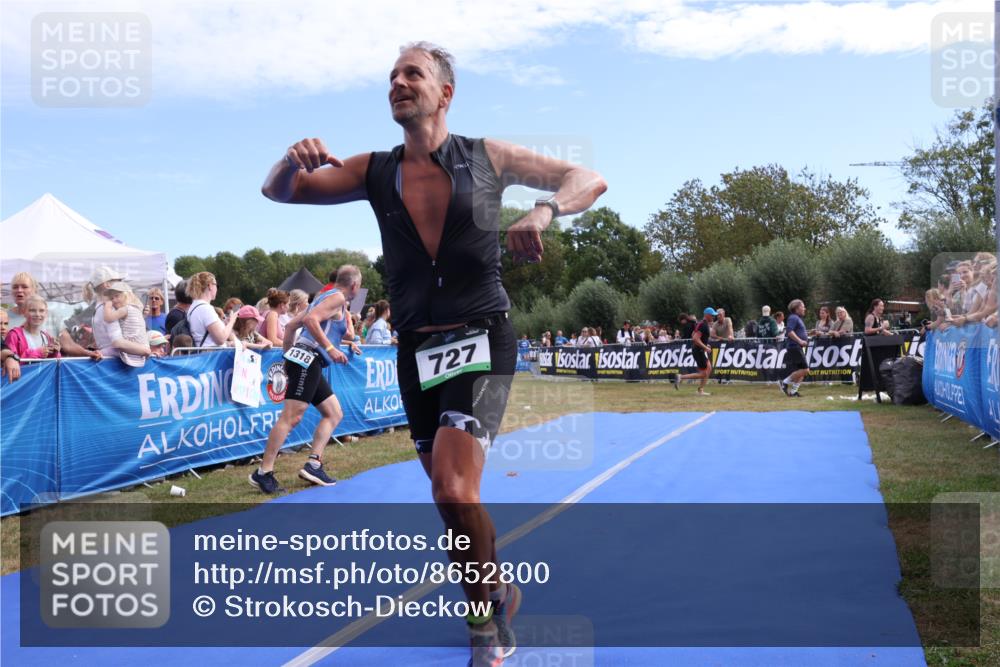 31.08.2025 - Elbe Triathlon Hamburg Strokosch-Dieckow http://msf.ph/oto/8652800 31.08.2025 11:15:43 Ziel 478, 727, 759, 1016 meine-sportfotos.de