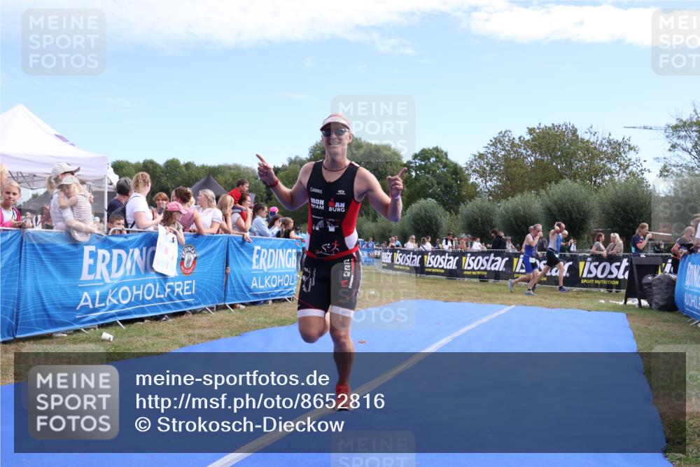 31.08.2025 - Elbe Triathlon Hamburg Strokosch-Dieckow http://msf.ph/oto/8652816 31.08.2025 11:16:04 Ziel 716, 1123, 1180 meine-sportfotos.de