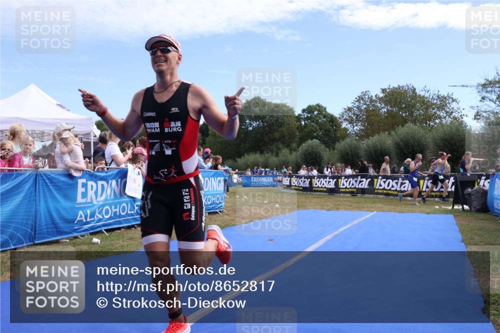31.08.2025 - Elbe Triathlon Hamburg Strokosch-Dieckow http://msf.ph/oto/8652817 31.08.2025 11:16:05 Ziel 462, 716, 1083, 1123, 1180 meine-sportfotos.de
