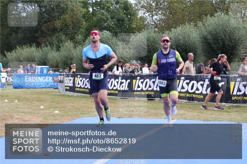 31.08.2025 - Elbe Triathlon Hamburg Strokosch-Dieckow http://msf.ph/oto/8652819 31.08.2025 11:16:13 Ziel 462, 1083 meine-sportfotos.de