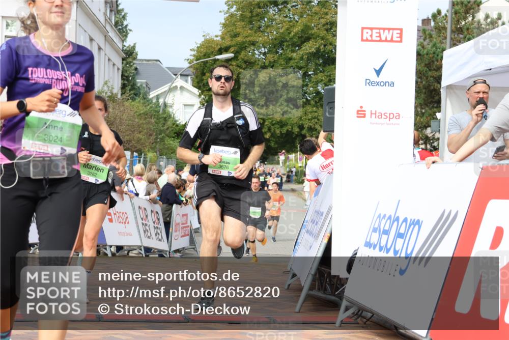 31.08.2025 - 21. Blankeneser Heldenlauf Strokosch-Dieckow http://msf.ph/oto/8652820 31.08.2025 11:09:01 Ziel 3393, 3676, 3024, 3282, 3242, 3671, 3629, 3630, 3417, 3098, 3097 meine-sportfotos.de