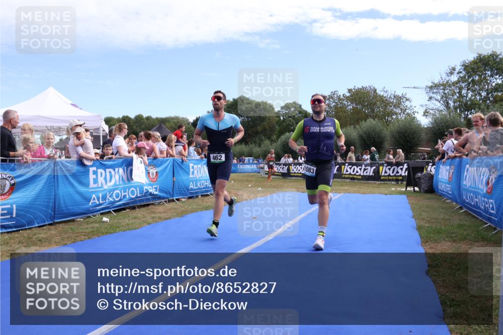 31.08.2025 - Elbe Triathlon Hamburg Strokosch-Dieckow http://msf.ph/oto/8652827 31.08.2025 11:16:15 Ziel 462, 1083 meine-sportfotos.de