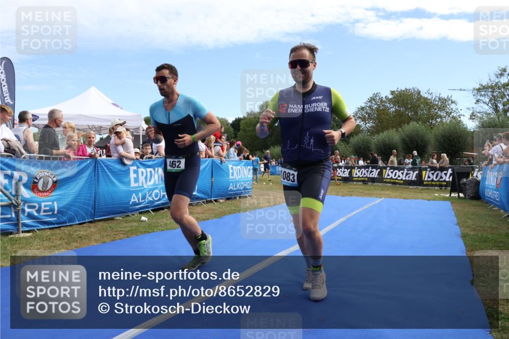 31.08.2025 - Elbe Triathlon Hamburg Strokosch-Dieckow http://msf.ph/oto/8652829 31.08.2025 11:16:15 Ziel 462, 1083 meine-sportfotos.de