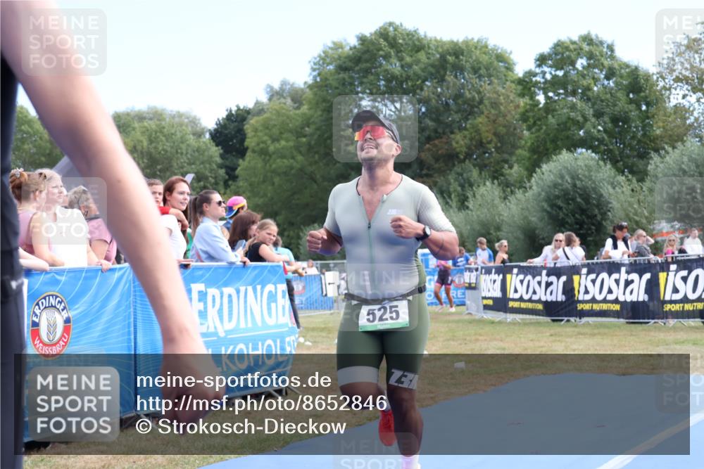 31.08.2025 - Elbe Triathlon Hamburg Strokosch-Dieckow http://msf.ph/oto/8652846 31.08.2025 11:16:30 Ziel 371, 390, 391, 525 meine-sportfotos.de