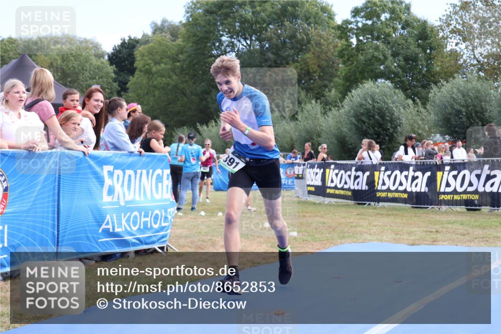 31.08.2025 - Elbe Triathlon Hamburg Strokosch-Dieckow http://msf.ph/oto/8652853 31.08.2025 11:16:38 Ziel 391 meine-sportfotos.de