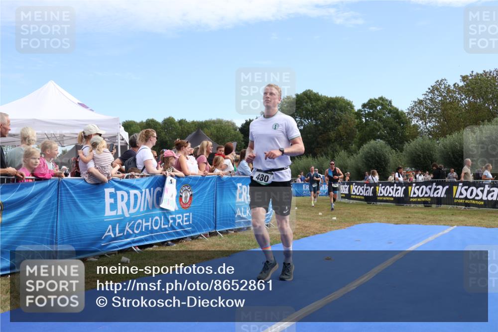 31.08.2025 - Elbe Triathlon Hamburg Strokosch-Dieckow http://msf.ph/oto/8652861 31.08.2025 11:16:53 Ziel 480, 576, 650, 971, 1018, 1219 meine-sportfotos.de