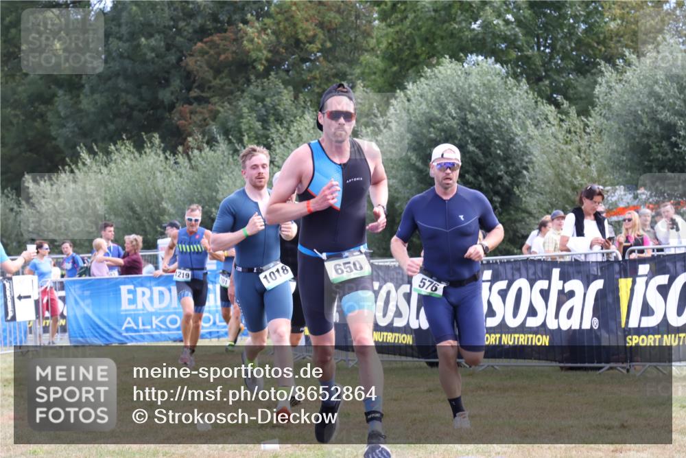 31.08.2025 - Elbe Triathlon Hamburg Strokosch-Dieckow http://msf.ph/oto/8652864 31.08.2025 11:16:54 Ziel 480, 576, 650, 971, 1018, 1219 meine-sportfotos.de